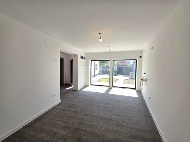 De vanzare casa in duplex-pe str Mezes in Chitila, langa Laminorului - 9