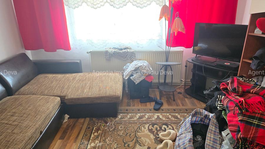 Vand apartament cu o camera in Deva, Eminescu (Micro 15), parter inalt, mobilat - 2