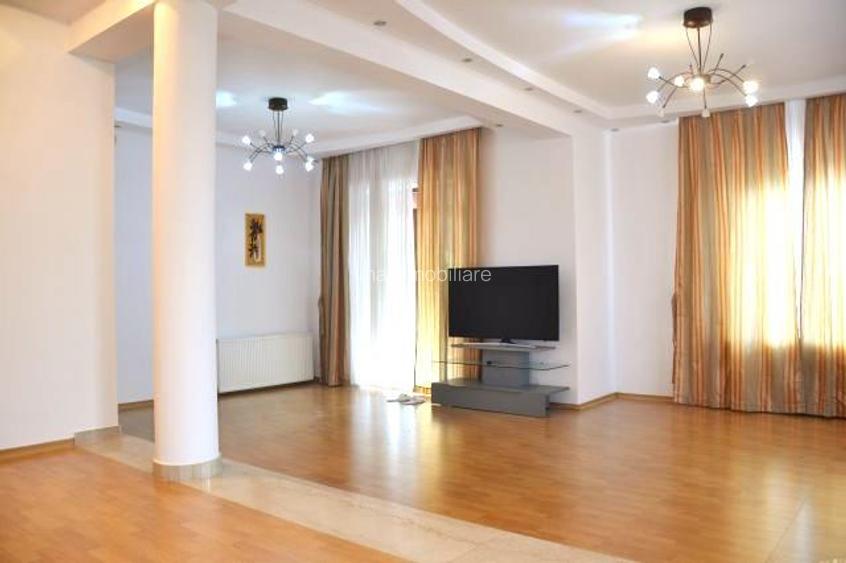 Locatie unica!  Inchiriere Vila superba langa parc, lac si stadionul din Targovi - 3