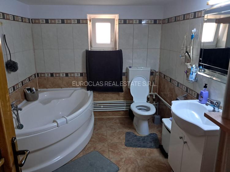 Casa 5 camere - Palazu Mare - 200.000 euro (Cod E2) - 10