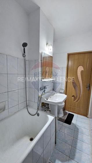 Apartament cu 2 camere de închiriat în zona Malu Rosu - 5