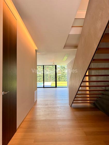 Vila exclusivistă cu piscină | locație premium | Erou Iancu Nicolae - 12