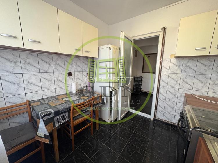 Apartament, 2 camere, semidecomandat, Nicolae Titulescu zona Fantasy Park - 6