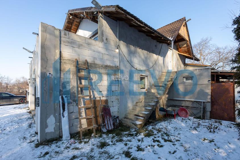 Casă cu Spațiu Comercial in Neamț - 42
