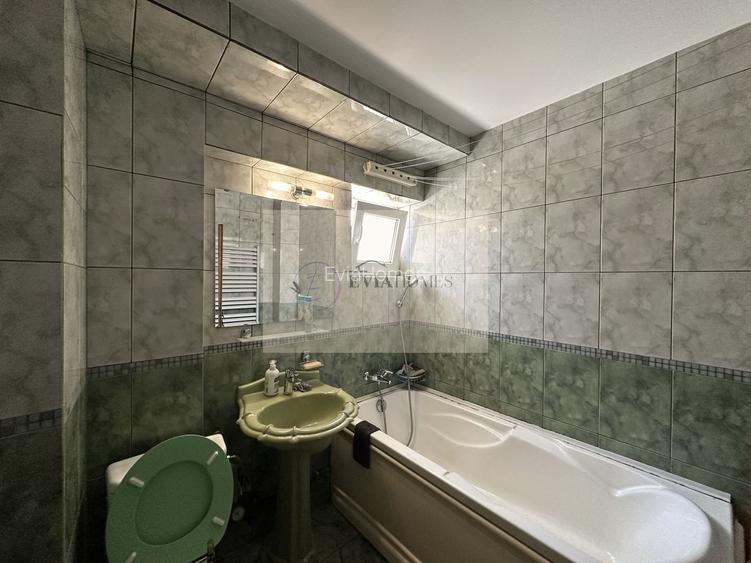 3 camere decomandate/balcon 12 mp/zona P-ta.Ion Mester - 12