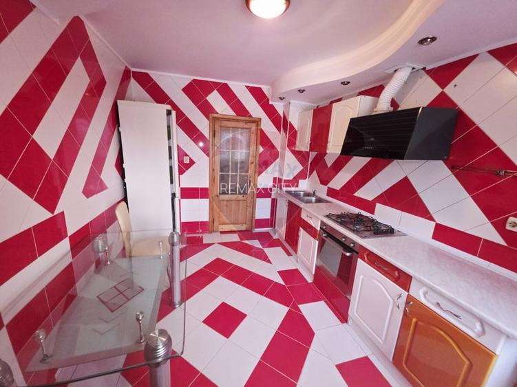 Apartament cu 2 camere de vânzare în zona 1 Mai - 5