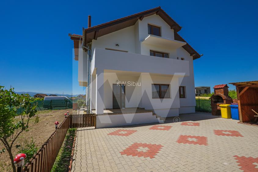 Casă individuală în Veterani, curte liberă 400 mp, zonă foarte căutată! - 2