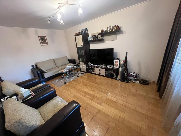 Apartament 3 camere, etaj 2/4, 72 mp utili, zona Piața Unirii – Big - 2