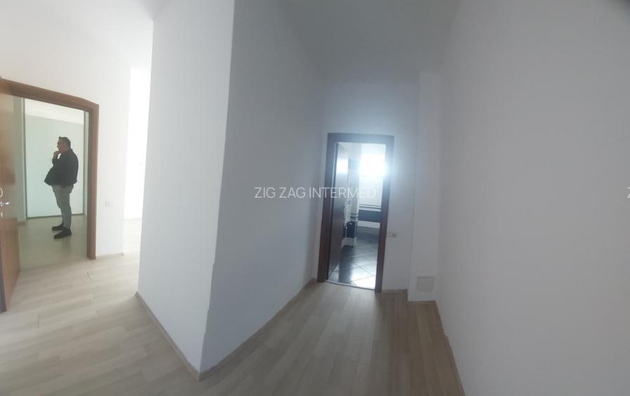 Bd. MAMAIA, spatiu BIROURI, 103 mp. - 26