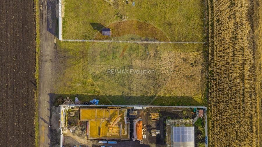 Teren intravilan 800mp Bod / Strada Iasomiei/ zona agrement Cismasu! - 12
