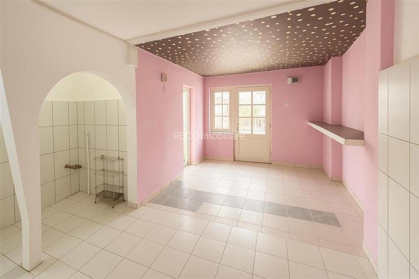 RECO Casa 3 camere, zona Est, Marghita, cu  spatiu comercial - 16