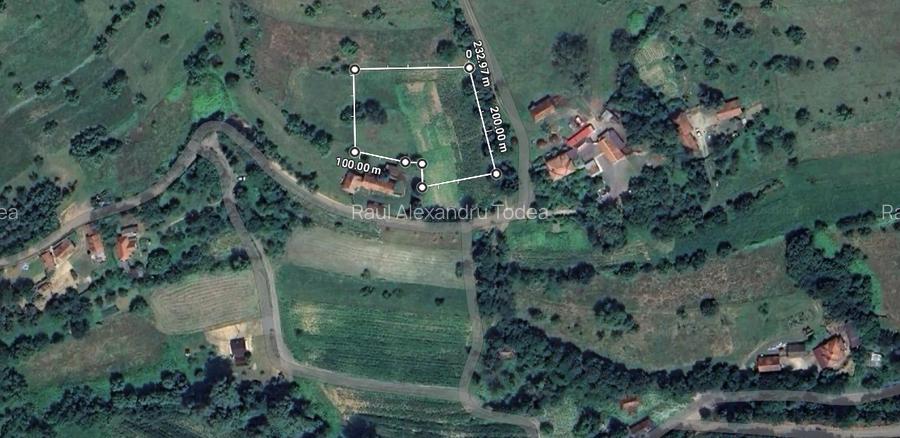 Teren intravilan situat într-o locație de vis - 4