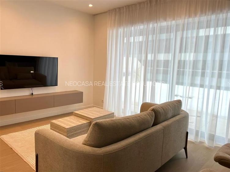 Apartament superb 2 camere - loc parcare inclus, terasa 60 mp - 3