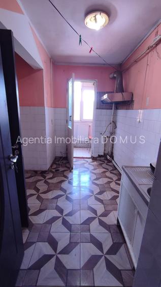 Ap. 3dec. Micro 38, etaj 3, 68mp - 2