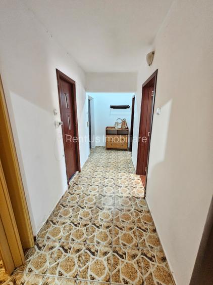 Dristor/Bloc Reabilitat/Ap 2 Camere Decomandat La Cheie/ - 13