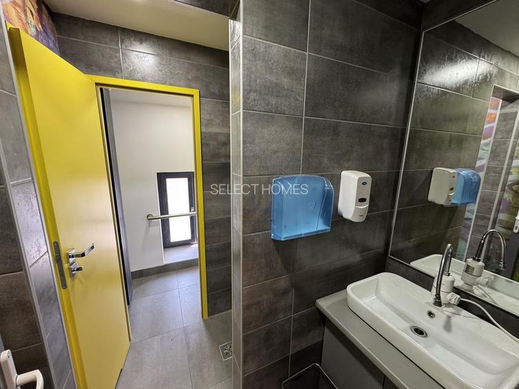 Cladire de birouri consolidata si renovata de inchiriat in *Centrul Vechi* - 31