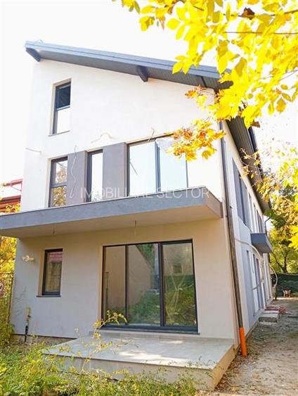 Vila Bucurestii Noi centrul Modal Straulesti metrou Trusesti - 11