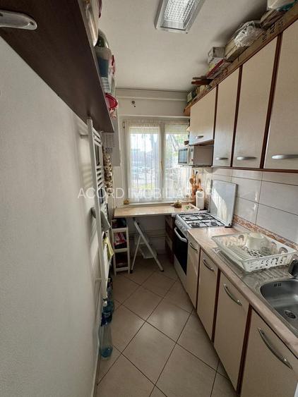 Apartament 3 camere semidecomandat-zona Inel 2 - 6