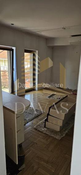 Casa de închiriat 6 camere 350mp | 1.300 mp Teren | Europa - 7