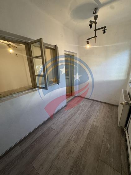 Casă zona Brestei, strada Fulger- la 5 min de centru