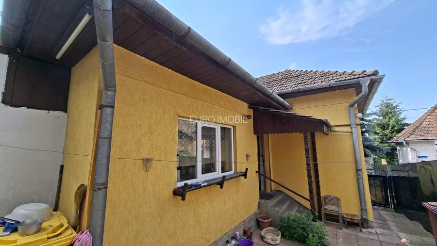 De vanzare casa singur in curte, 2 camere, Tg. Mures, Zona centrala - 3