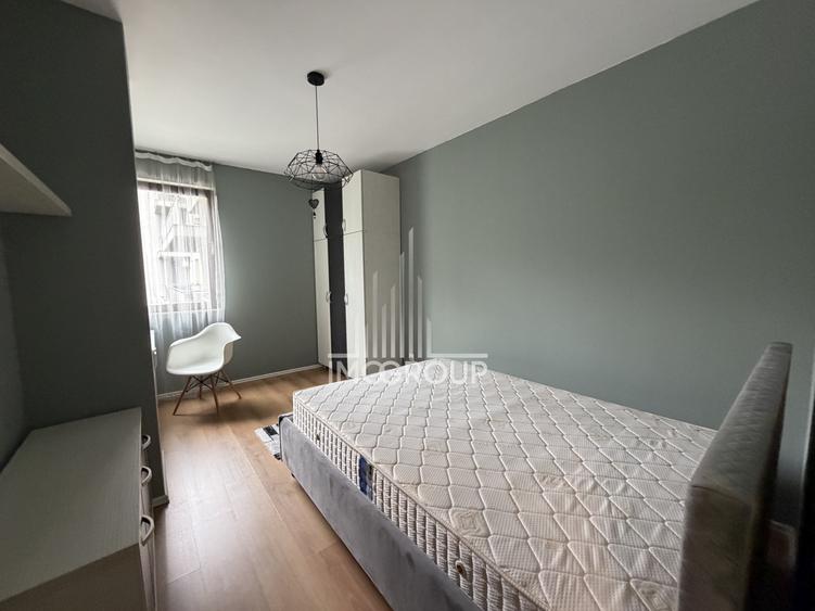 Apartament 3 camere,80 mp, 2 bai, balcon, parcare RIviera, langa Iulius Mall.