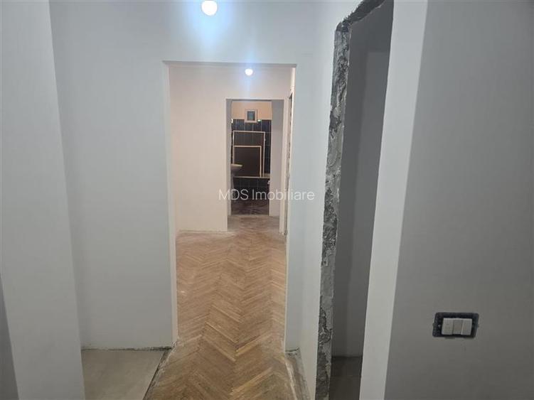 Decomandat cu 2 bai la etajul 2  renovat - 16