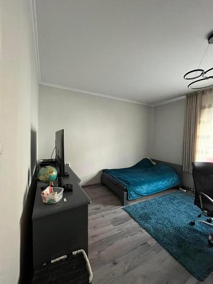 Casă cu 3 camere, 240 mp teren, Central, zona Horea ,Oradea.