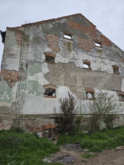 Spatiu industrial de vanzare, 6269 mp, zona depoul de locomotive
