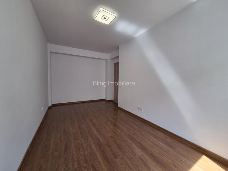 Apartament cu 3 camere, 55 mp, balcon, zona Terra - 5