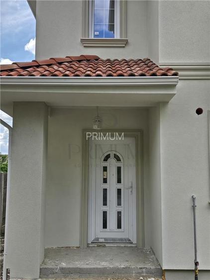 Duplex deosebit - zona excelenta - toate utilitatile - finisaje TOP - 9