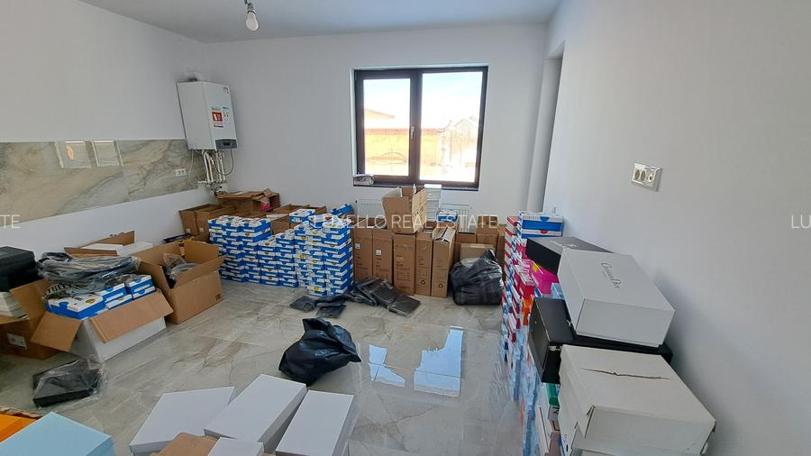 VILA SUPERBA CU 5 CAMERE  IN COMPLEX REZIDENTIAL CU CIRCUTI INCHIS - 20