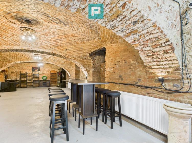 Eleganță subterană - pivniță exclusivistă Arad - 30