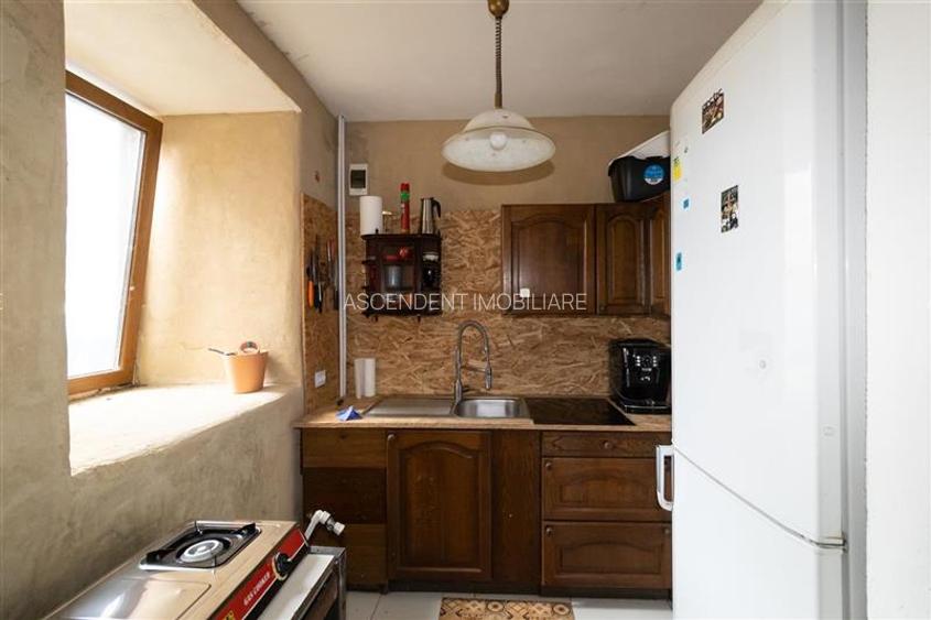 FILM! Constructie rustica tip Casa Verde, cu parau si panorama impresionanta, Mo - 24