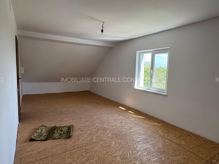 Vila cu curte generoasă Lazu - 17