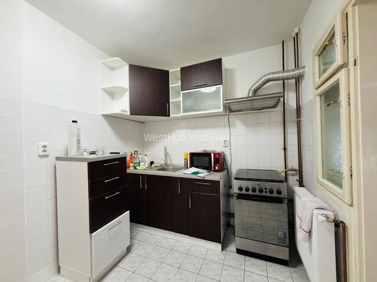 Apartament 3 camere, decomandat, etajul 2, zona Soarelui - 8