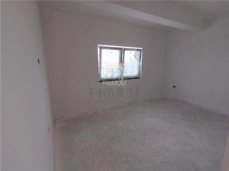 Duplex superb- proiect deosebit - terasa incalzita - toate utilitatle -3 bai - 10