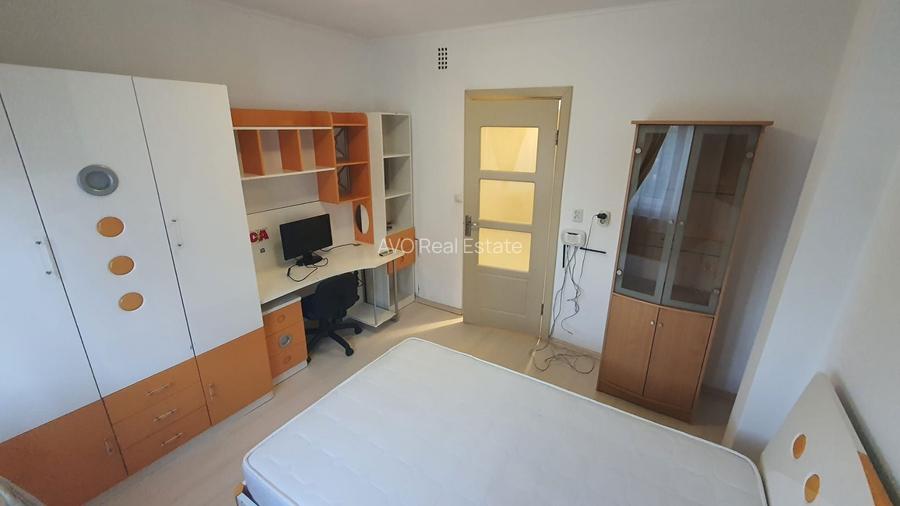 Apartament 3 camere de vânzare–complet mobilat, pe Str. Novaci/13 Sept - 4