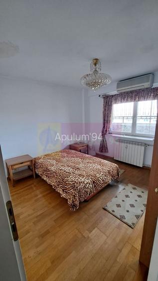 Apartament pe bd Decebal, stradal, - 4
