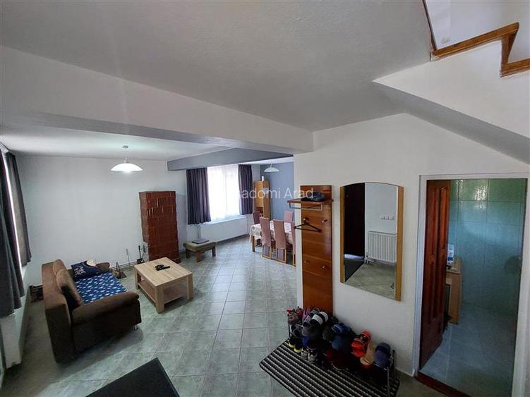 OPORTUNITATE!!! Casa la munte, zona Remeti, drumul Apusenilor! 2 case disponibil - 4