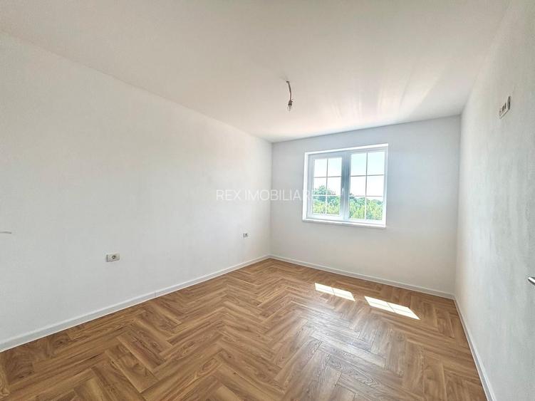 Duplex -4 camere - toate utilitatile - Sag - 11