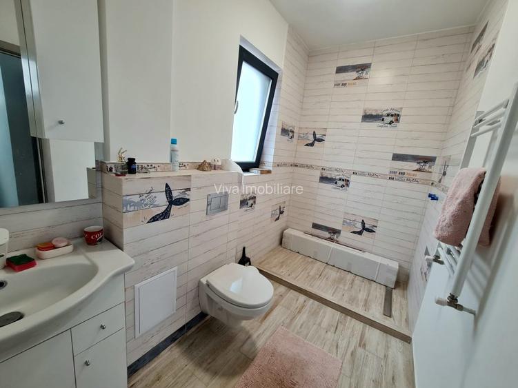 Manta Roșie, casă nouă în stil cubic,  priveliște deosebită spre oraș - 17