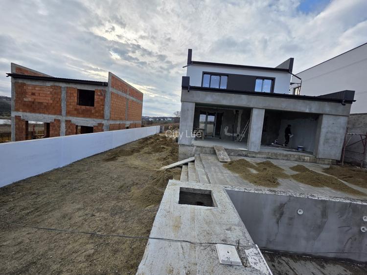 Vila exclusivista cu piscina langa lac. Acasa ca in vacanta! - 4