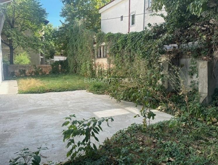 Vila individuala, teren 500mp, curte compacta, Primaverii - 2