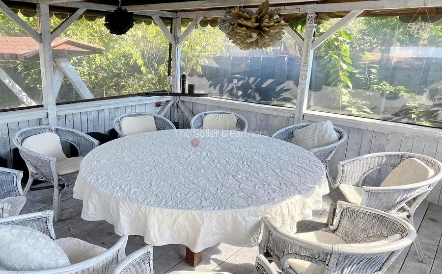 Proprietate compusa din 2 case - 4