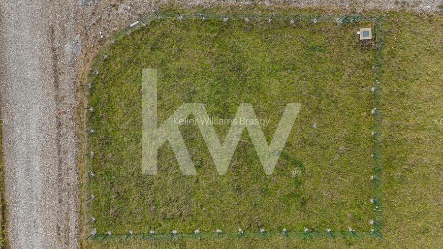 Teren de vanzare cu autorizatie de construire, 753mp, la baza Dealului Lempes - 9