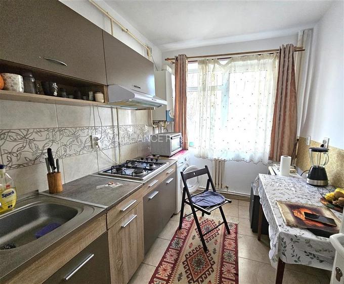 Piata Voievozilor, apartament cu 2 camere, decomandat - 7