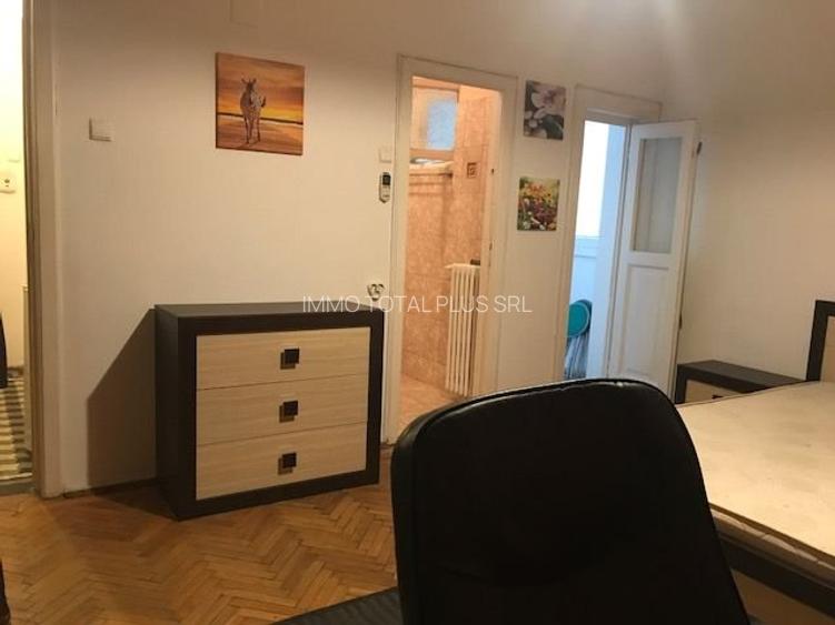 Romana ASE mobilata 320 euro Piata Romana Tel.:0724661884 - 4