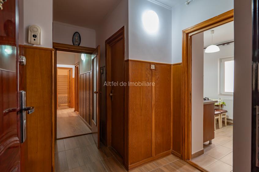 INEL 2 – DEZROBIRII – 3 CAMERE DECOMANDATE, 2 BAI, ETAJ 3/4, BLOC 1987 - 8