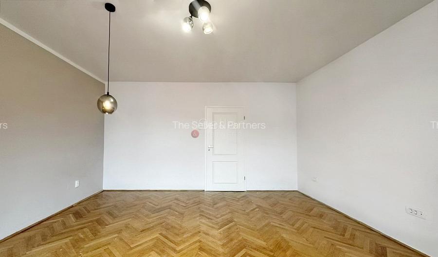 Structura Generoasa | Priveliste spre Vf. Tampa - 7